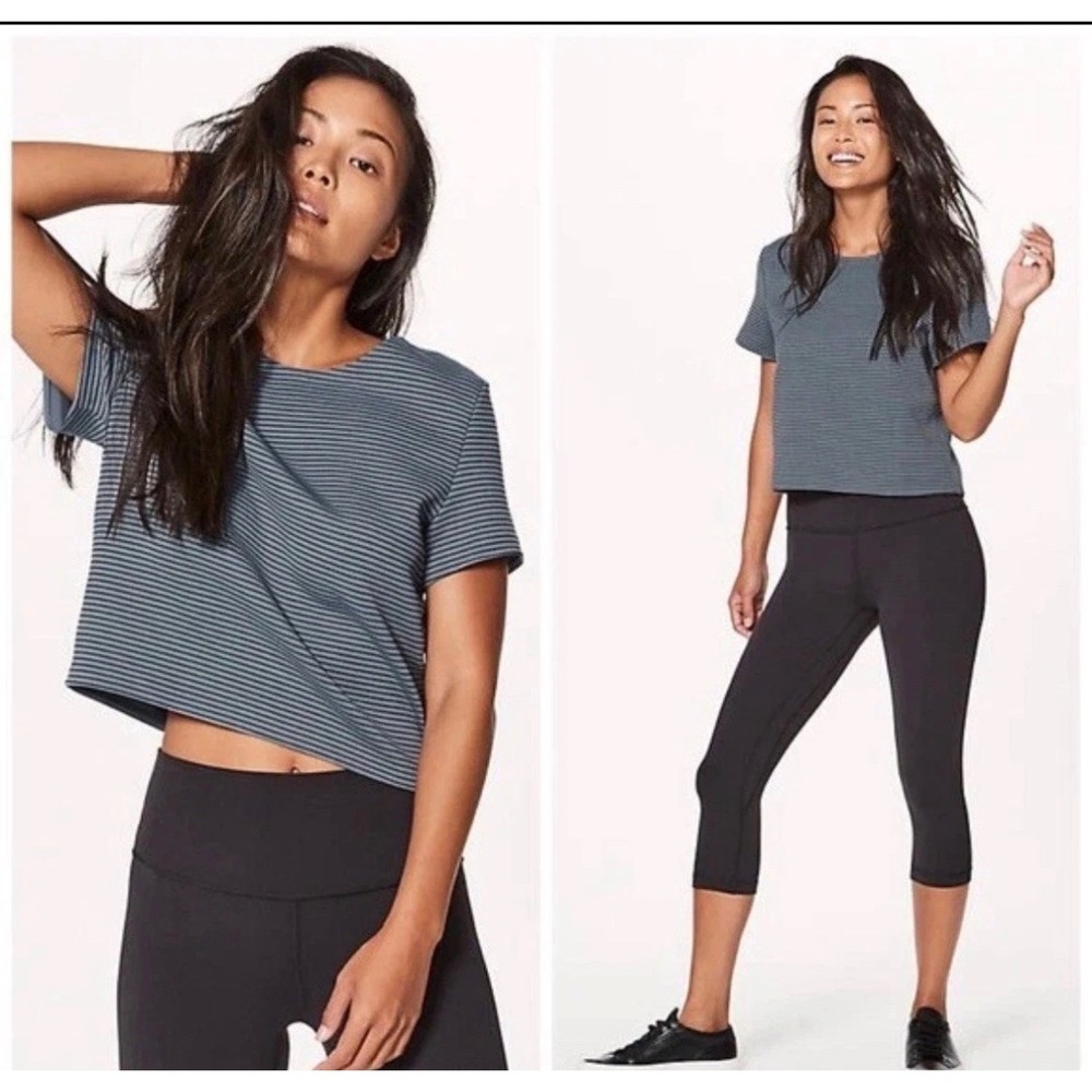 Lululemon Shaped Short Sleeve Grey Striped Crop Top Tee Size 10 Thick Scuba Boxy